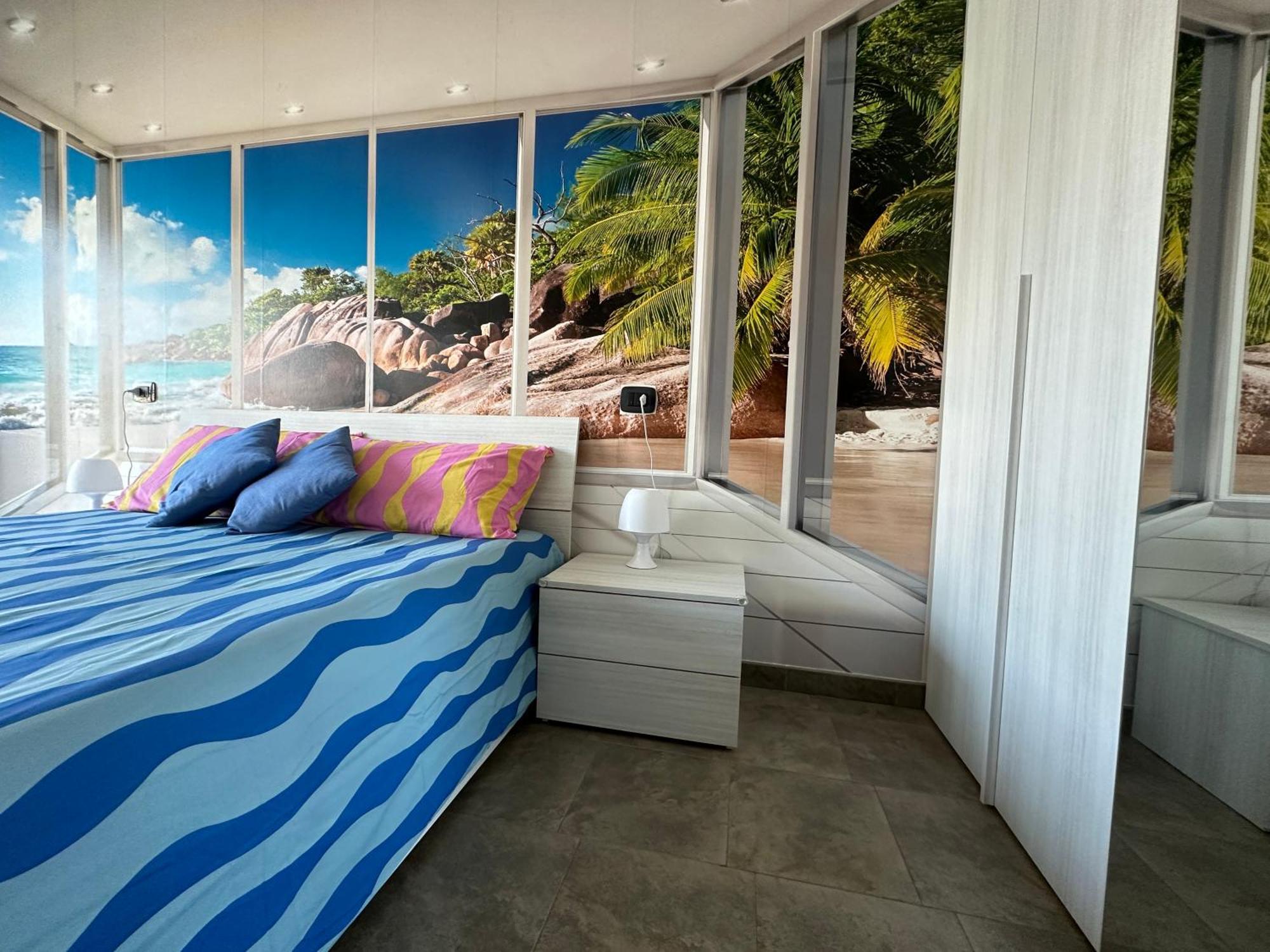 Il Gabbiano Savona "Luxury House" - Wifi, Parking, Shopping Center Apartamento Exterior foto